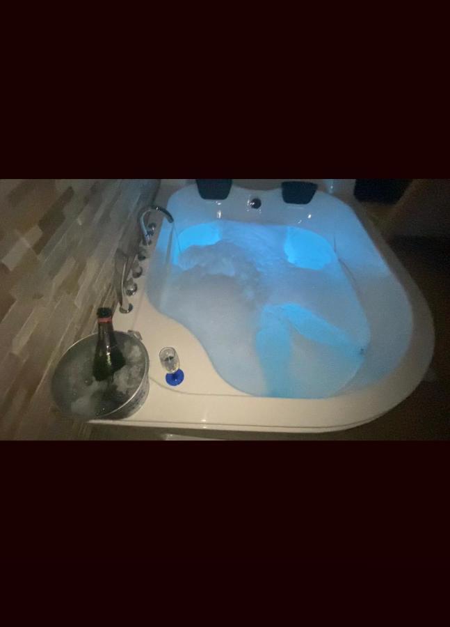 B&B La Perla & Suites 바리 외부 사진