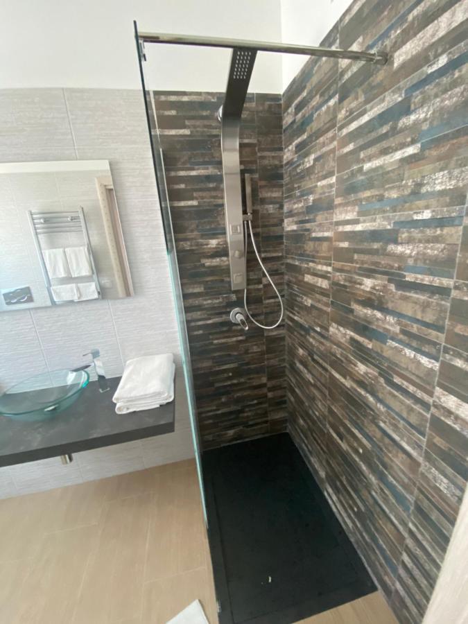 B&B La Perla & Suites 바리 외부 사진