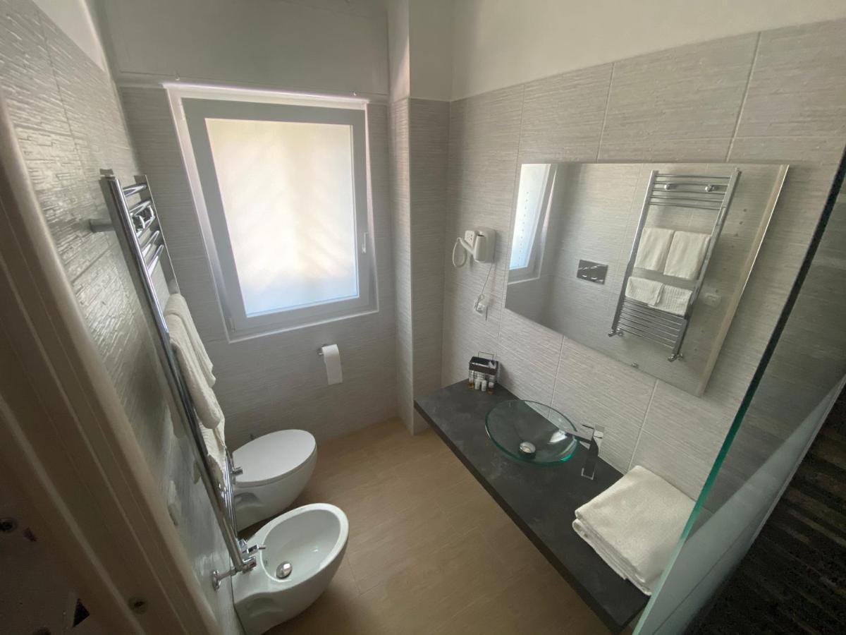B&B La Perla & Suites 바리 외부 사진