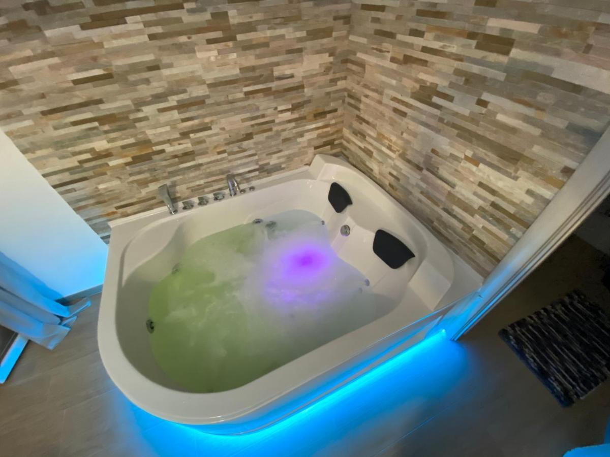B&B La Perla & Suites 바리 외부 사진