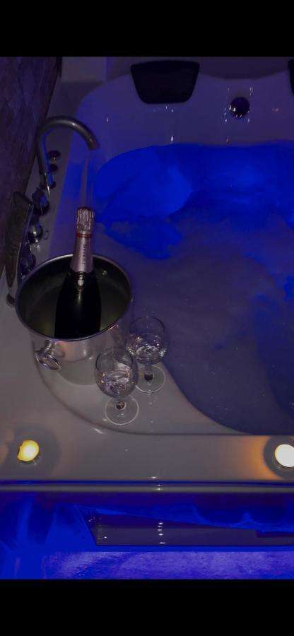 B&B La Perla & Suites 바리 외부 사진
