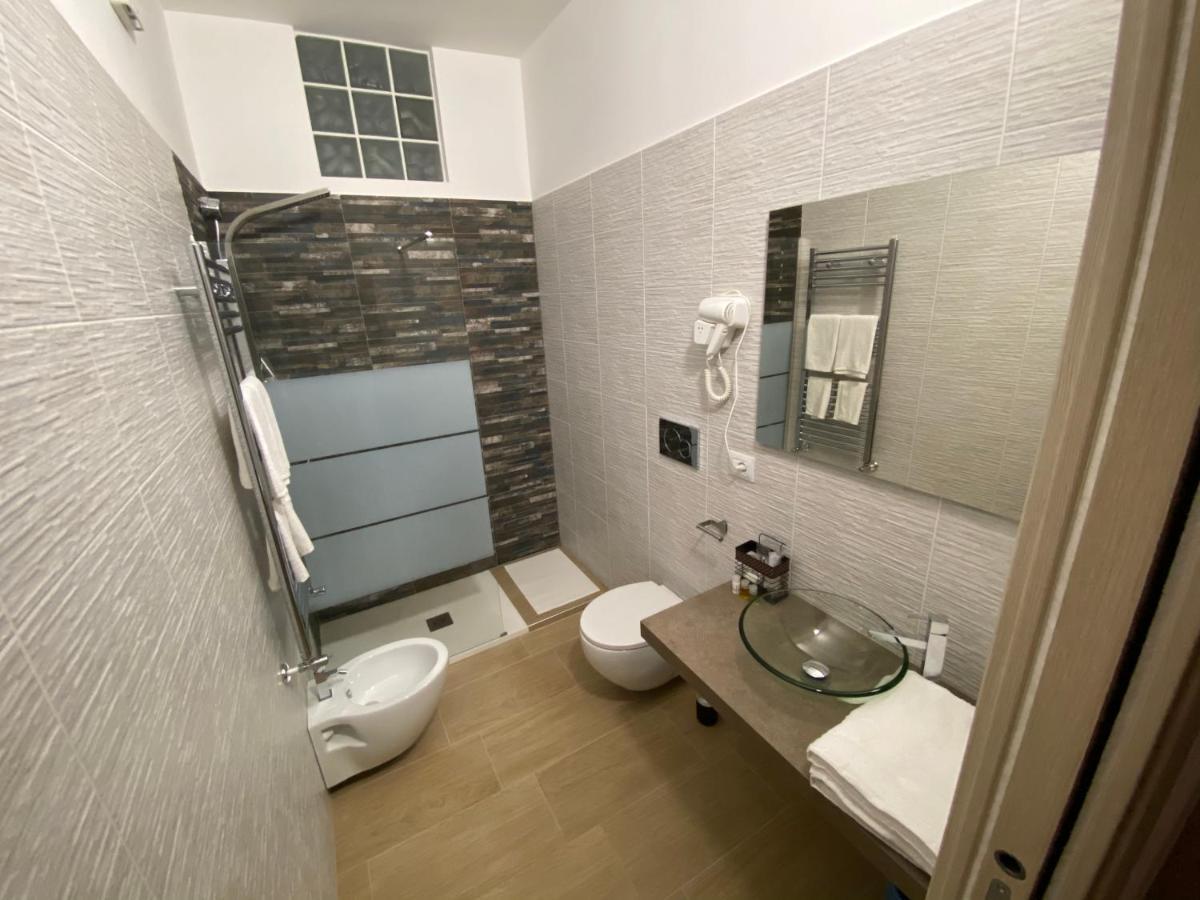B&B La Perla & Suites 바리 외부 사진